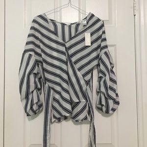 black and white striped flowy v neck blouse shirt